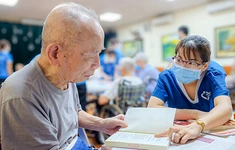 Làm nghề công tác xã hội chuyên nghiệp